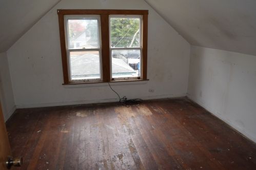 1039 Long Ave, Chicago IL 60638-1816 exterior