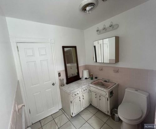 59 8th St, Paterson NJ  07506-3805 exterior