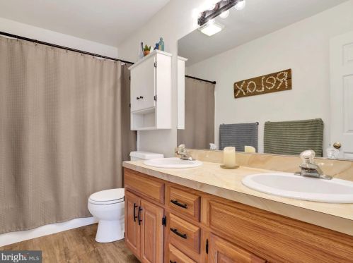 106 Cross Creek Dr, Primrose PA 17901-8727 exterior