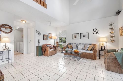 1401 18 St, Boca Raton FL 33486-6510 exterior