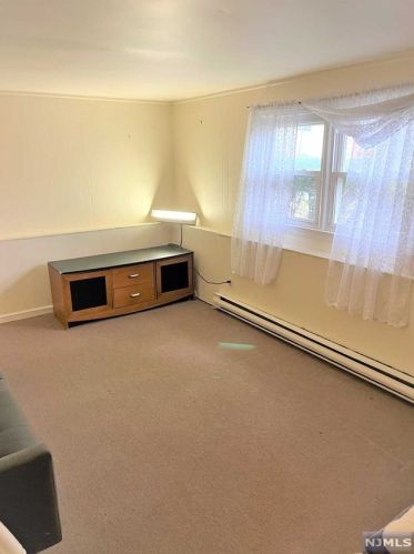 120 Forest Ave, Teaneck NJ  07666-5811 exterior