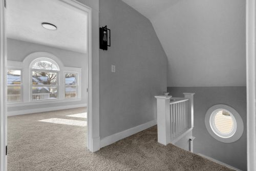 127 Andre St, Grand Rapids MI 49507-2904 exterior