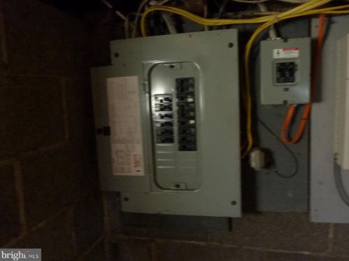 229 Berks St, Pottstown PA 19464-6303 exterior