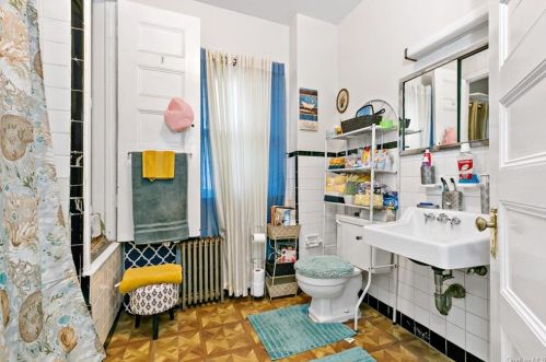 112 2 St, Mount Vernon NY 10550-3433 exterior