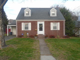 81 Oxford St, Paterson, NJ 07522-1145