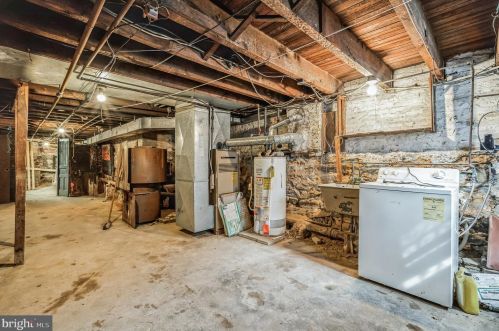 2316 17 St, Philadelphia PA 19132-4405 exterior