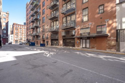 1114 Lucas Ave, Saint Louis MO 63101-1197 exterior