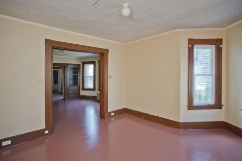 49 Palmer Ave, Springfield MA 01108-1009 exterior