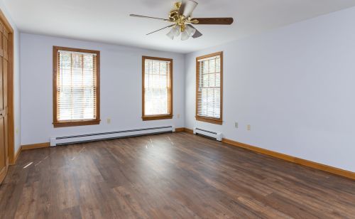 39 Minge Cv Rd, Alton NH 03810-4063 exterior