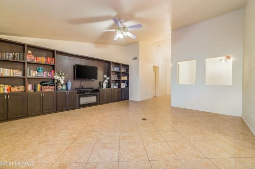 7629 Freshwater Pearl Dr, Tucson AZ  85747-5728 exterior