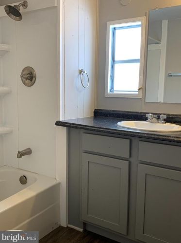 512 Meade Ave, Hanover PA 17331-3623 exterior