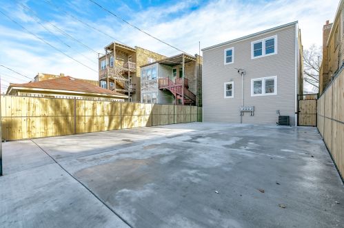 5410 Kimball Ave, Chicago IL  60625-4620 exterior