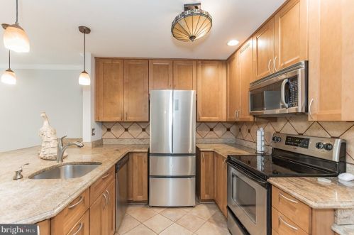 1633 Westwind Way, Mc Lean VA 22102-1604 exterior