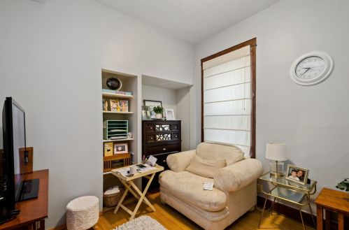 2317 Roscoe St, Chicago IL 60641-4647 exterior