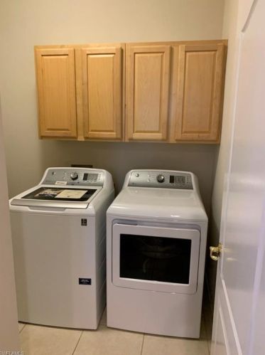 8343 Laurel Lk Blvd, Naples FL 34119-9792 exterior