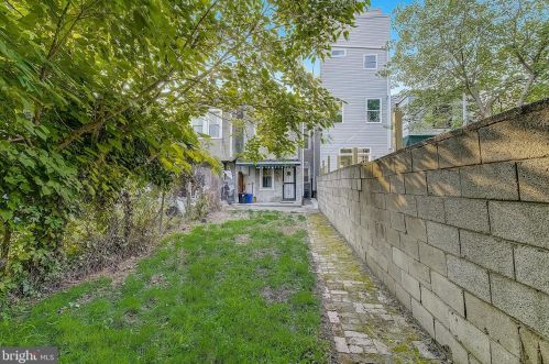 1438 21st St, Philadelphia PA  19146-4510 exterior