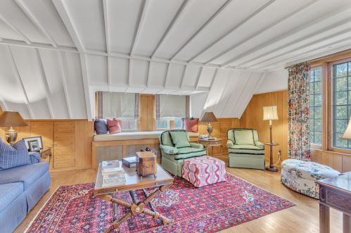 3445 Lk Dr, Milwaukee WI 53235-0037 exterior