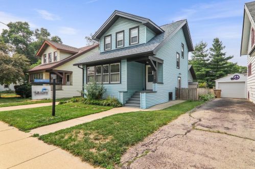 2506 Johnson St, Madison, WI 53704-4911