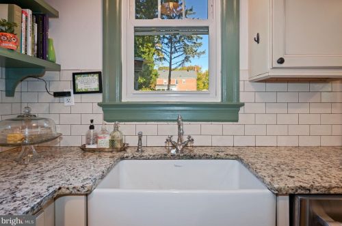 3670 Camden St, Washington DC 20020-1224 exterior