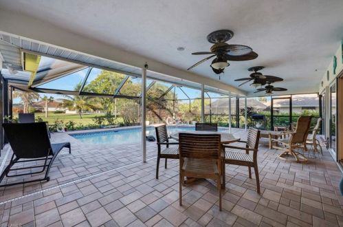 2219 Noble Ct, Naples FL 34110-1023 exterior