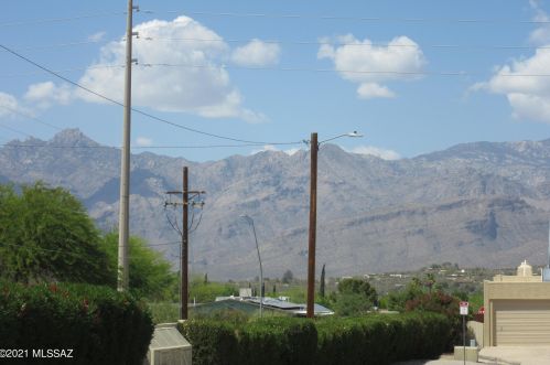 9810 2 St, Tucson AZ 85716-4308 exterior