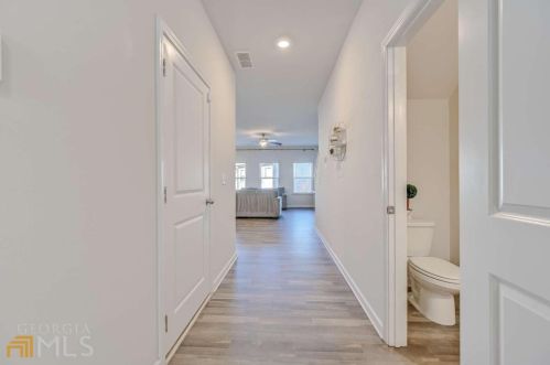 4933 Lower Elm St, Atlanta GA 30349-1677 exterior