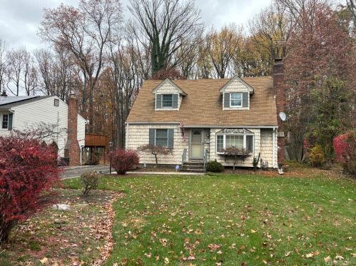 46 Revere Blvd, Edison, NJ 08820-1907