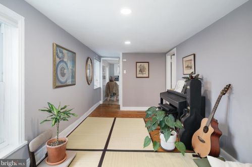 426 Leverington Ave, Philadelphia PA 19128-3314 exterior