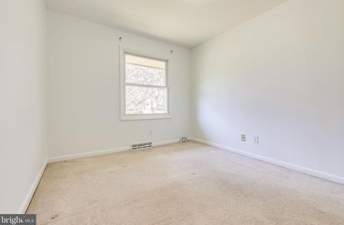 8001 Kidd St, Alexandria VA 22309-1131 exterior