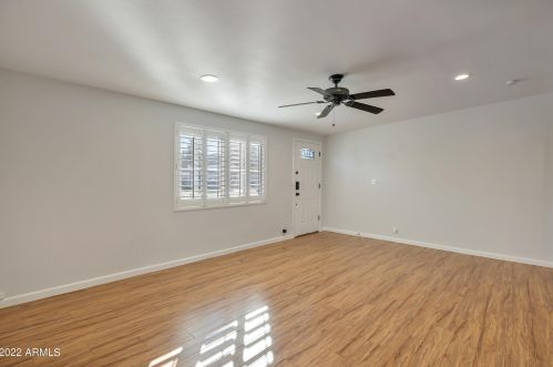 4534 Devonshire Ave, Phoenix AZ 85033-8236 exterior