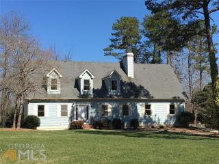 2548 Parker Trl, Gainesville, GA 30506-1832