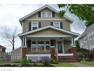 3649 138th St, Cleveland, OH 44120-4559