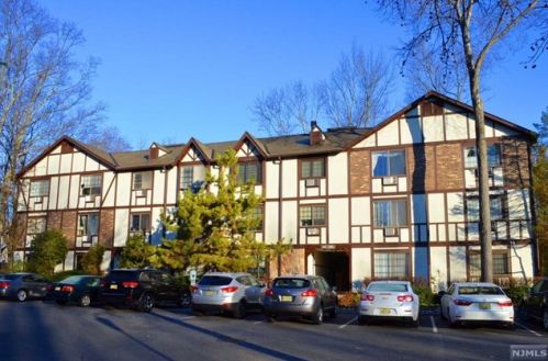 1412 Faulkner Ct, Mahwah NJ  07430-3483 exterior