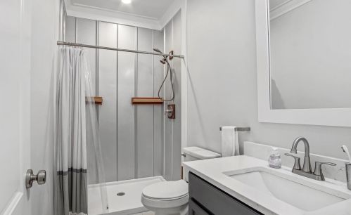 157 Lake Juniper Cir, Defuniak Springs FL 32433-3531 exterior