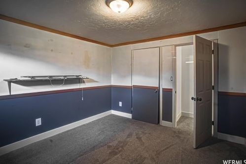 11104 Londonderry Dr, Sandy UT 84070 exterior