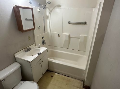 3058 21 St, Milwaukee WI 53206-1634 exterior