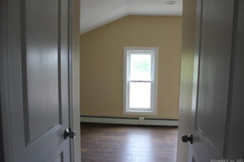 98 Grove St, New Britain CT  06053-4221 exterior