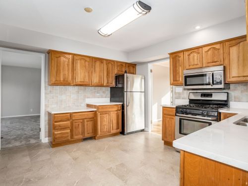 1155 Oneida St, Joliet IL 60435-6728 exterior