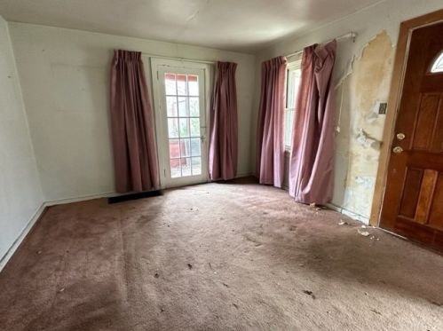 1256 Oakglen St, Pittsburgh, PA 15204-2444