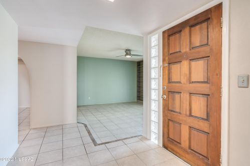 7431 Ln Cienega Dr, Tucson AZ 85712-1423 exterior