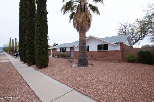 7372 18th St, Tucson, AZ 85710-4905