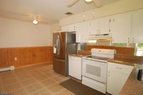 12 Tobyhanna Trl, Hopatcong NJ  07843-1024 exterior