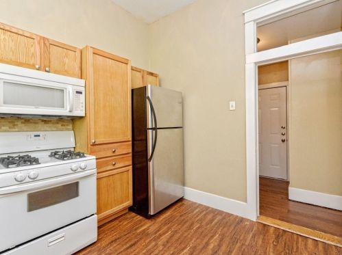 209 31st St, Austin, TX 78705-3003