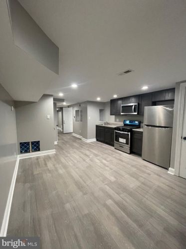 6217 Chestnut, Philadelphia PA 19104-3120 exterior