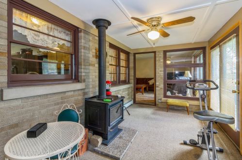 313 Dwight Ave, Joliet IL 60436-1424 exterior