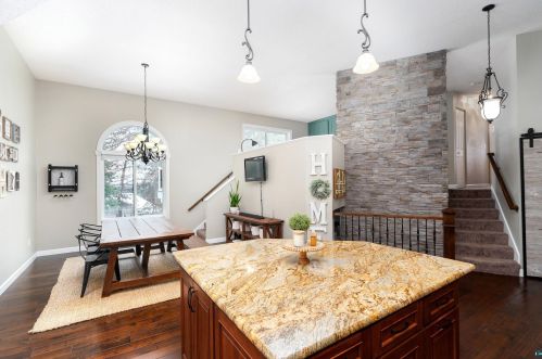 420 Anoka St, Duluth MN 55803-1921 exterior