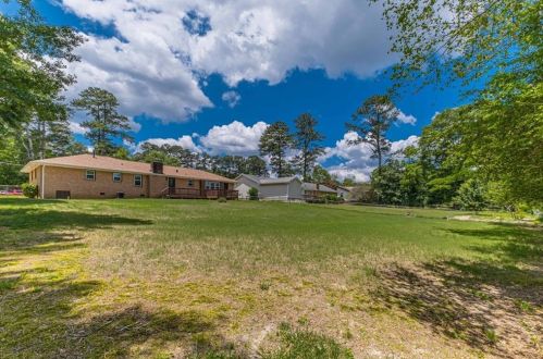 2304 Amber Wood Dr, Lithonia GA 30078-6131 exterior