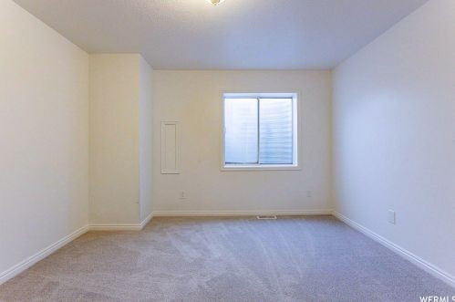 9525 Shoshone Ct, Sandy UT 84092-3074 exterior