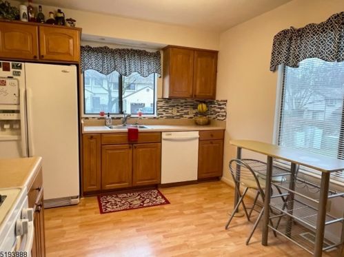 7 Eagle Dr, Fredon NJ 07860-1488 exterior