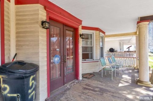 59 Shephard Ave, Newark NJ  07112-2525 exterior